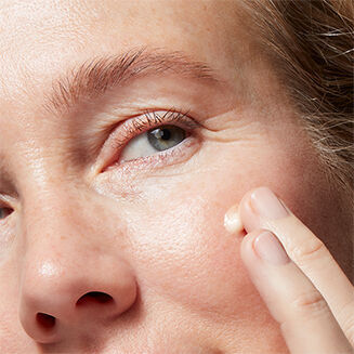 FEINE LINIEN & FALTEN​